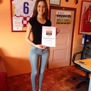 Ana-Marija sa zahvalnicom